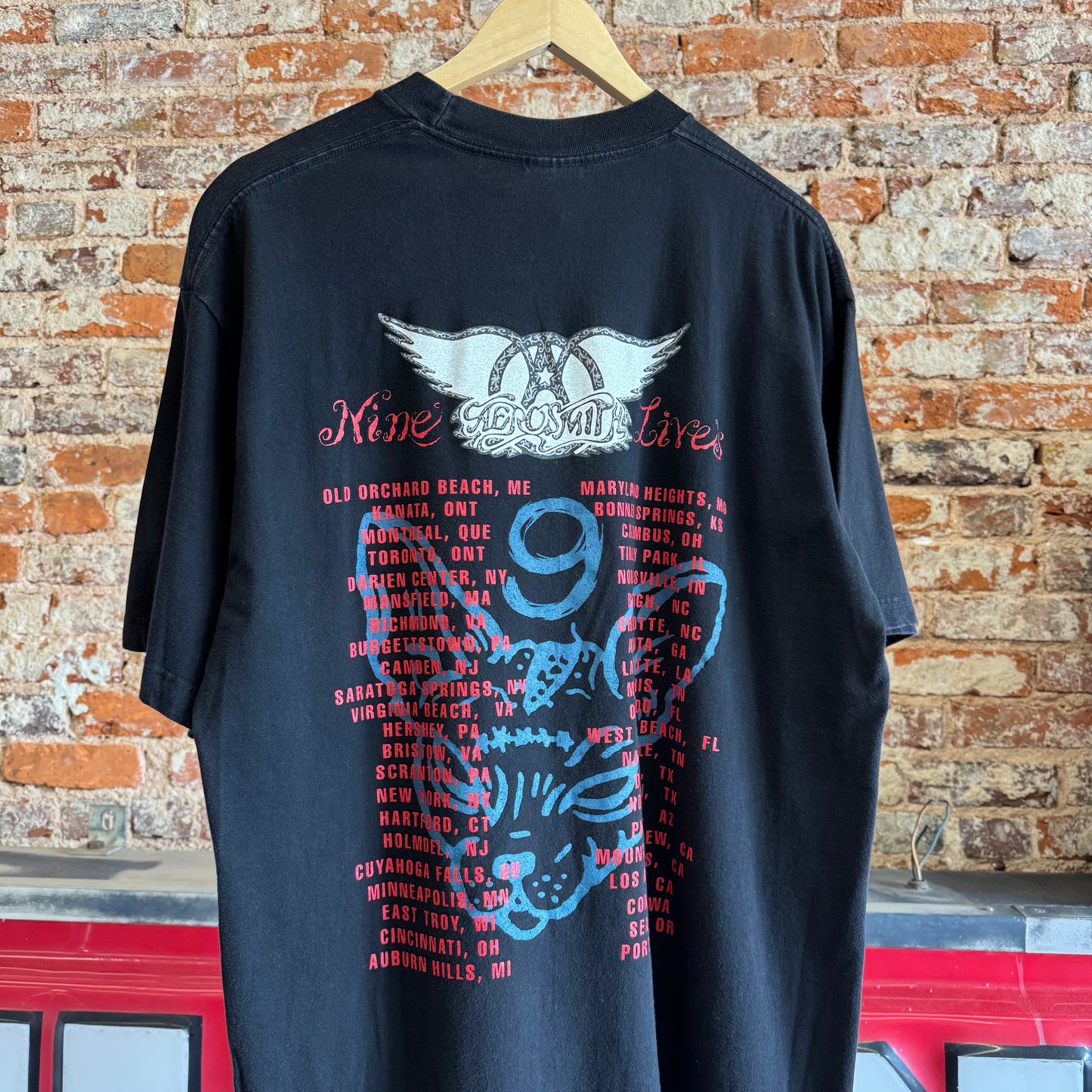 90s Aerosmith “Nine Lives” Tour T-Shirt XL