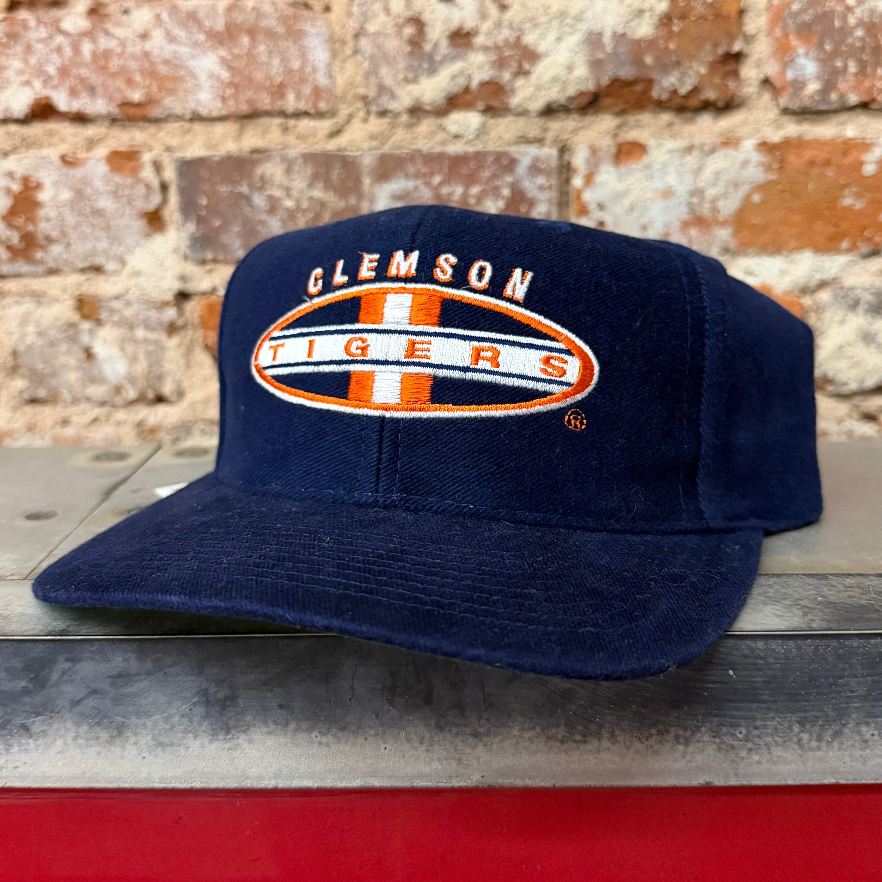 90s Clemson Sports Specialties – Stripes Vintage