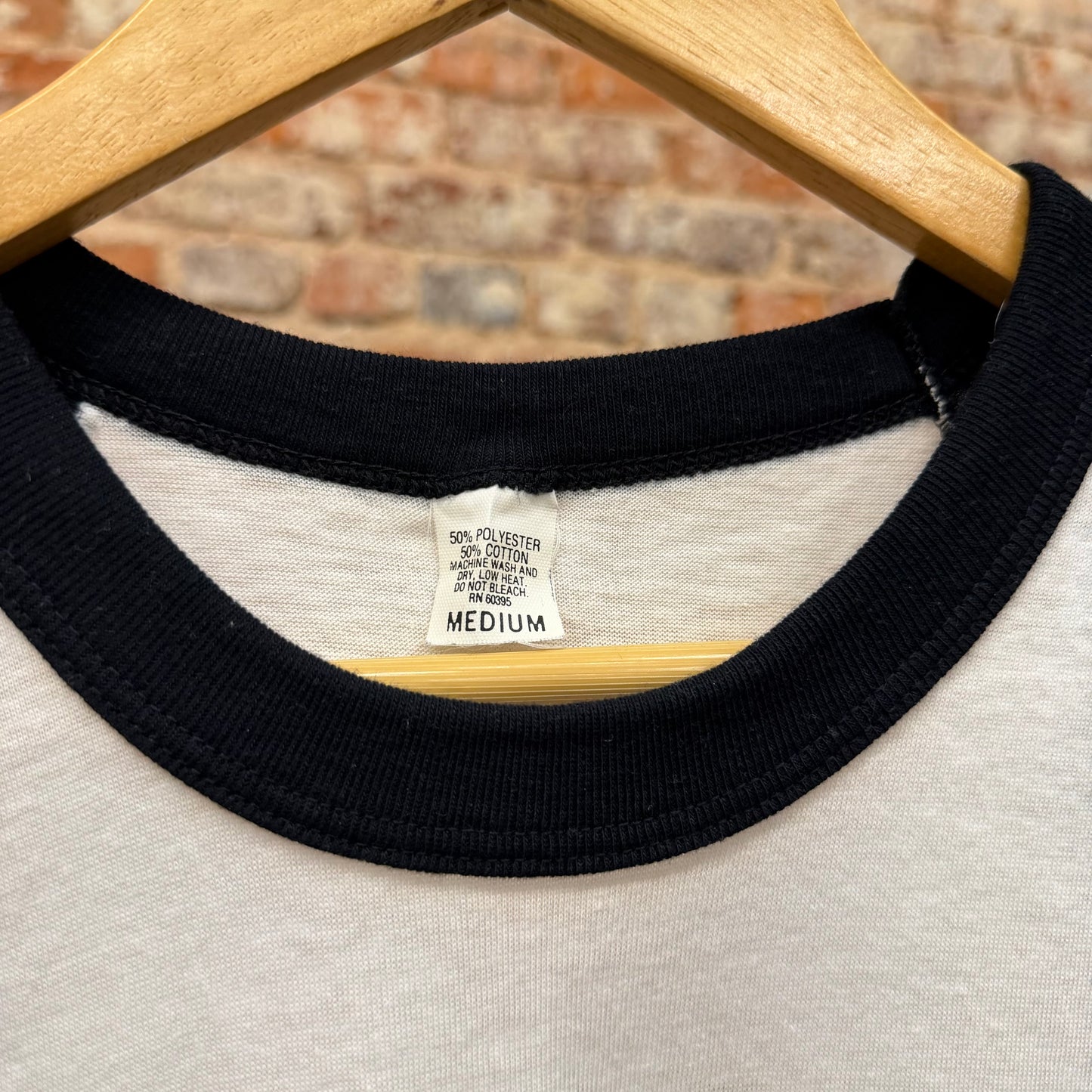 1985 Foreigner “Agent Provocateur” Raglan Shirt Size M