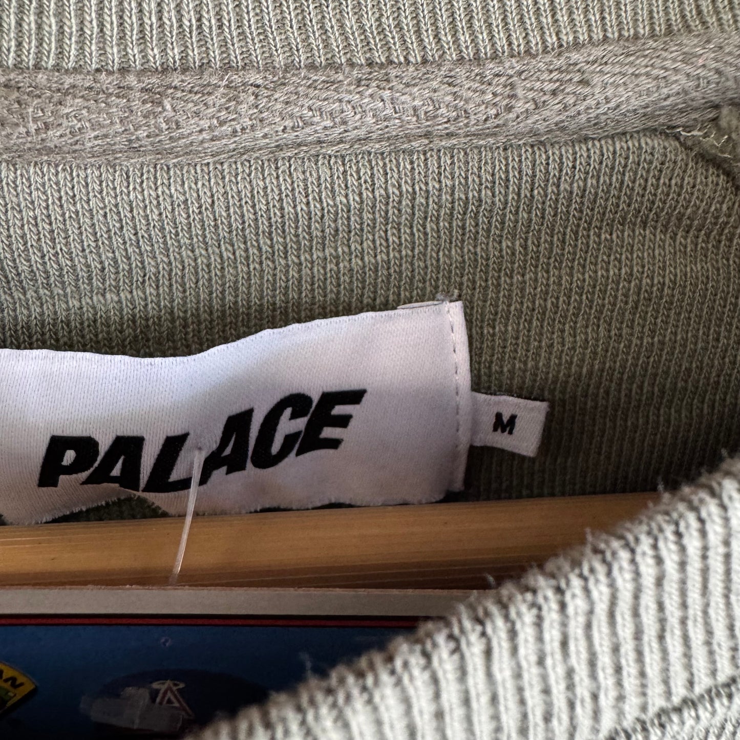 Palace F/W22 Palace Tri-Ferg Crewneck M
