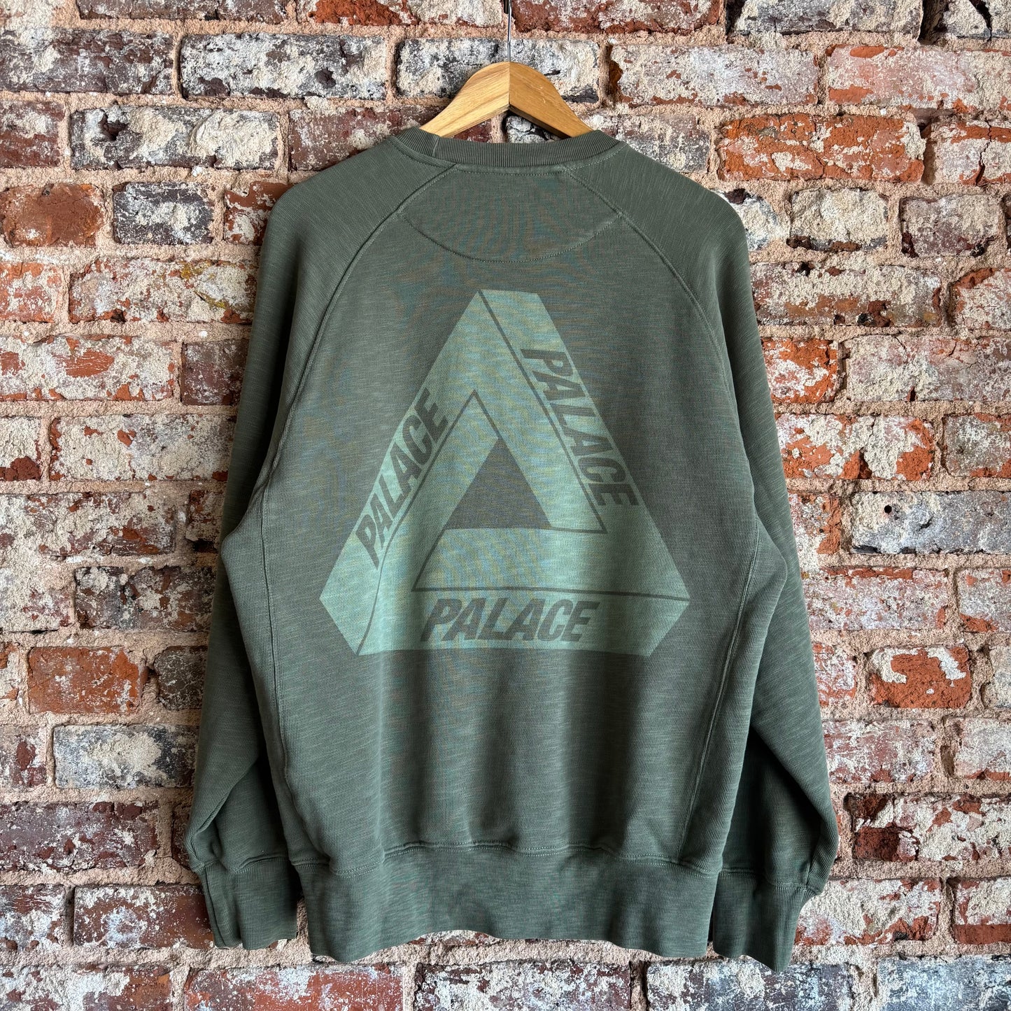 Palace F/W22 Palace Tri-Ferg Crewneck M