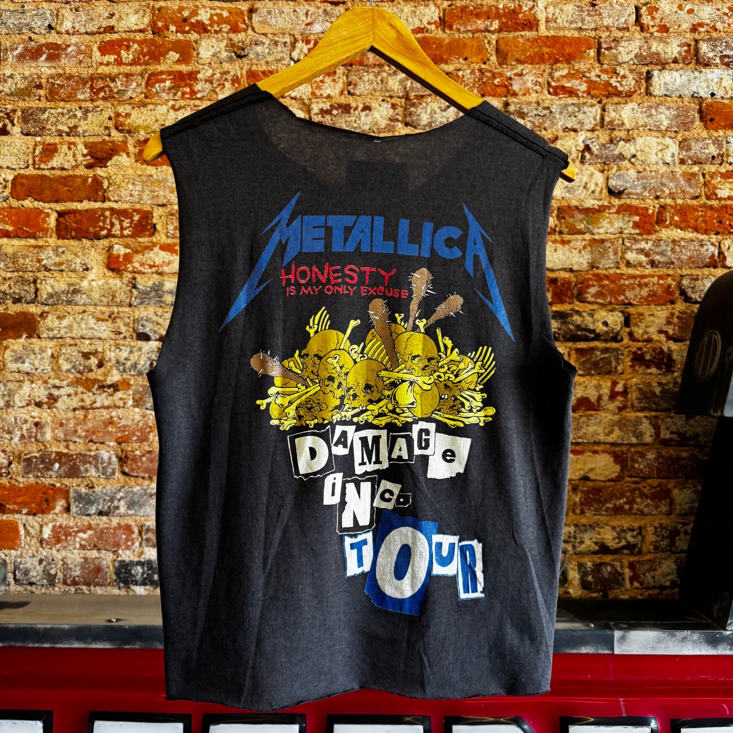 Vintage 1989 Metallica “Damage Inc.” Cutoff T shirt Sz L
