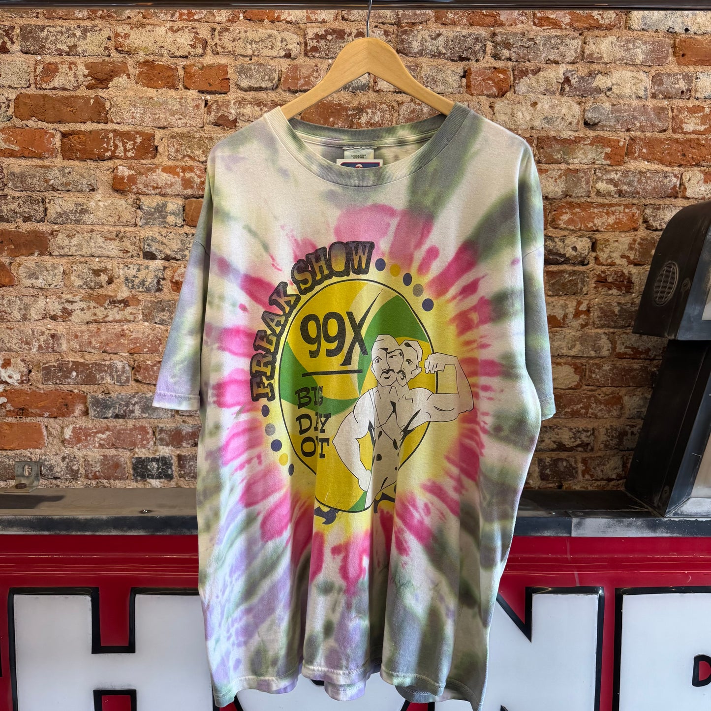 2000 Freak Show Music Festival Tye dye T-Shirt XL