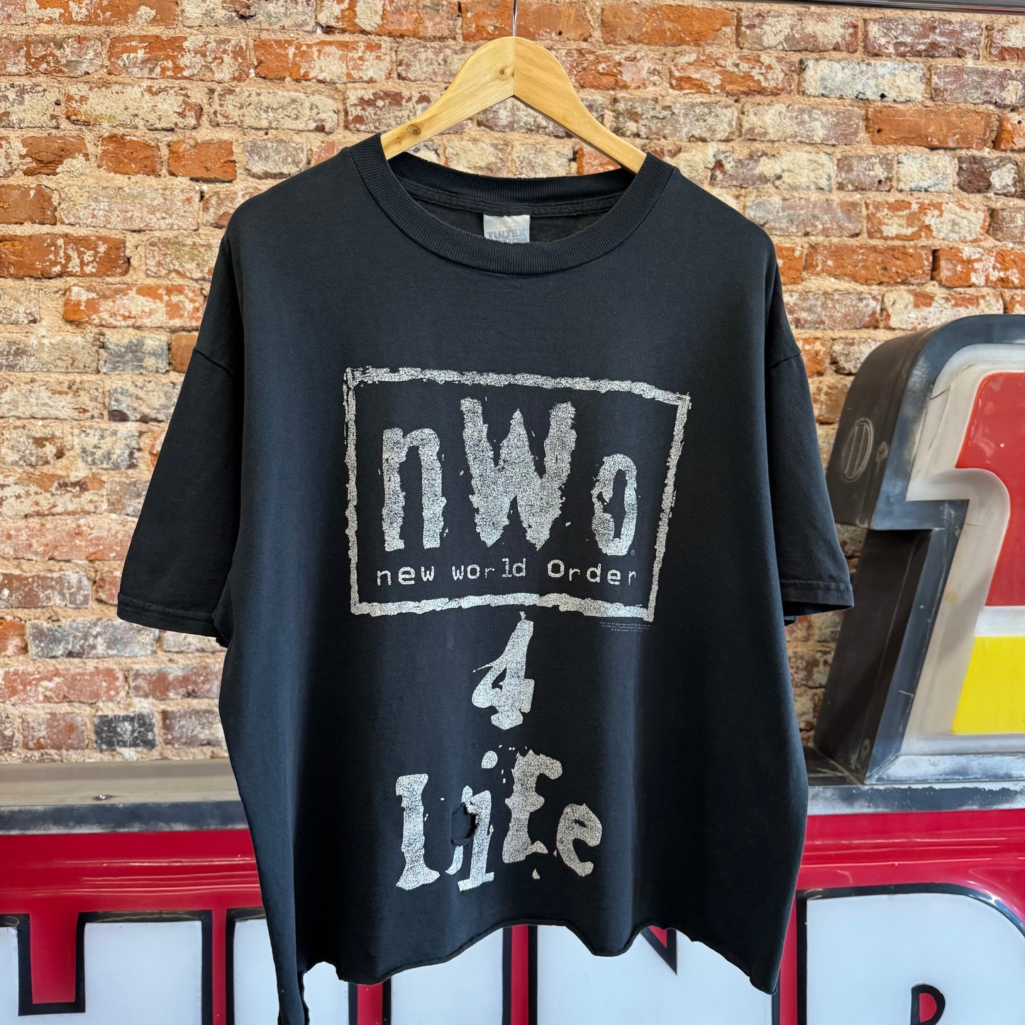 90s NWO “New World Order 4 Life” T-Shirt XL Chopped