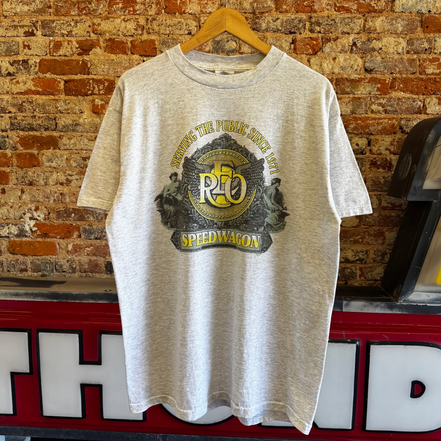 1990s REO Speedwagon “Serving the public” 25th Anniversary T-Shirt XL