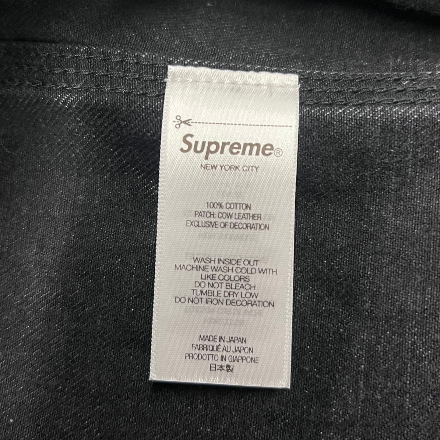 Supreme Distressed Selvedge
Trucker Jacket