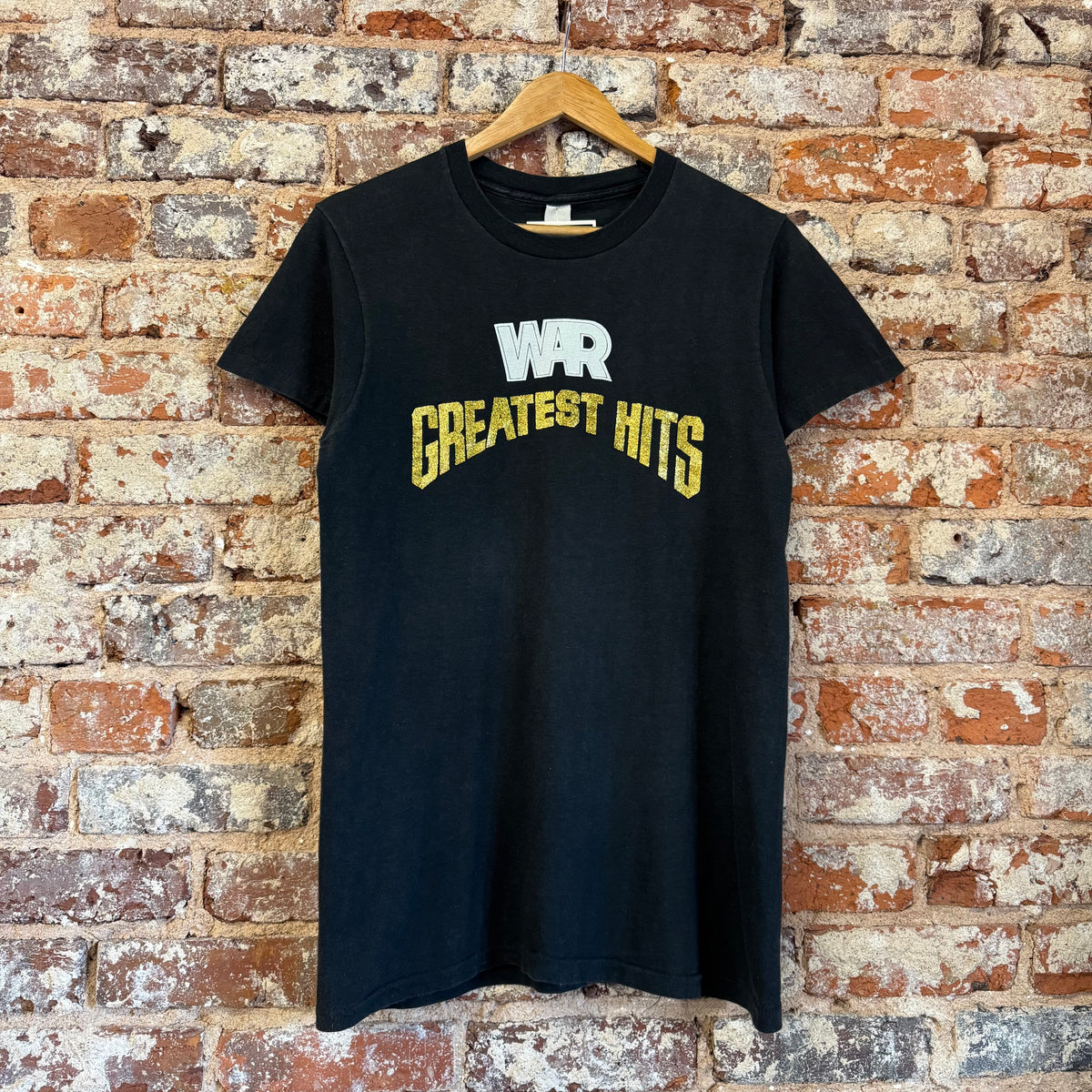 1976 War “Greatest Hits” T-Shirt M