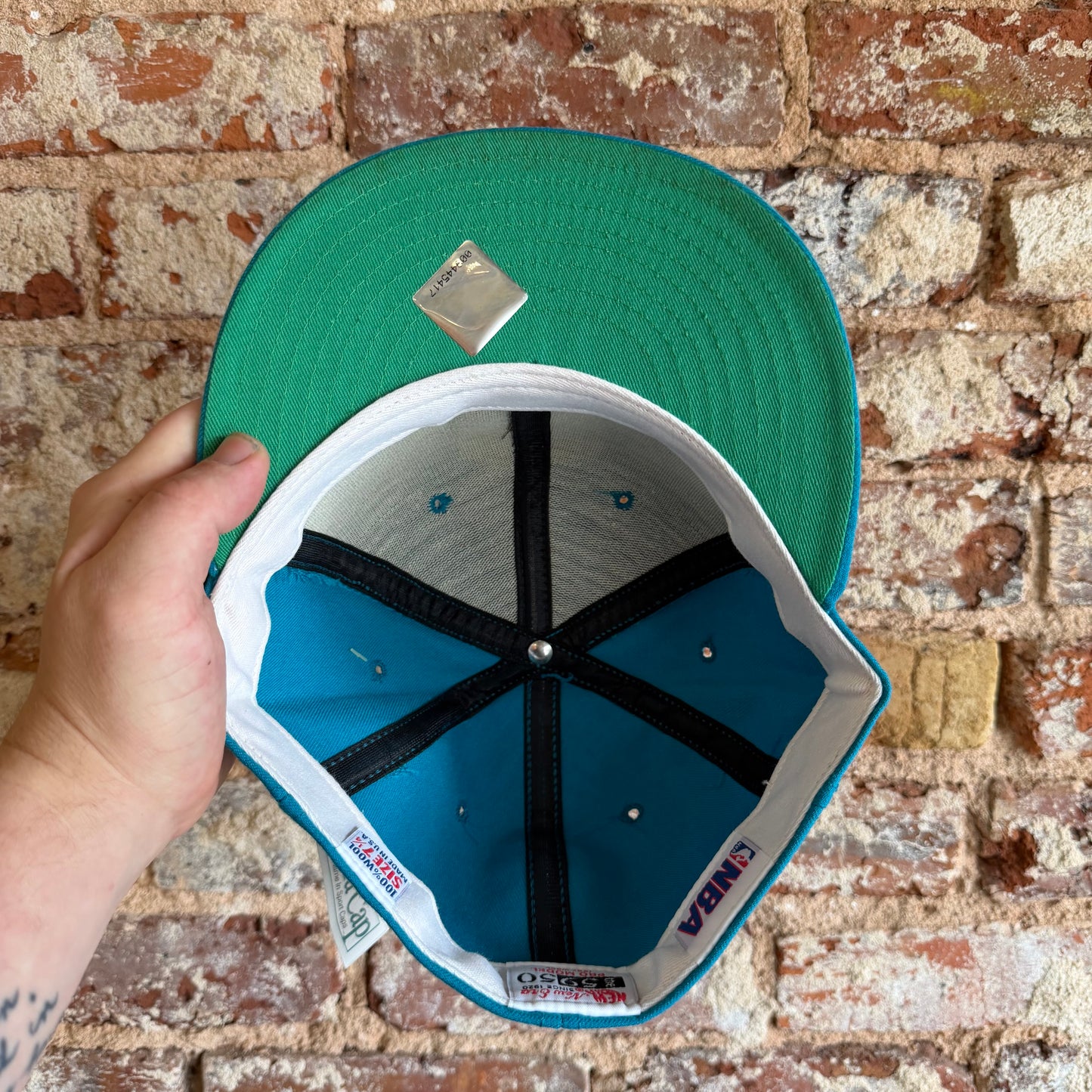 90’s Charlotte Hornets New Era Fitted Hat 7 1/4