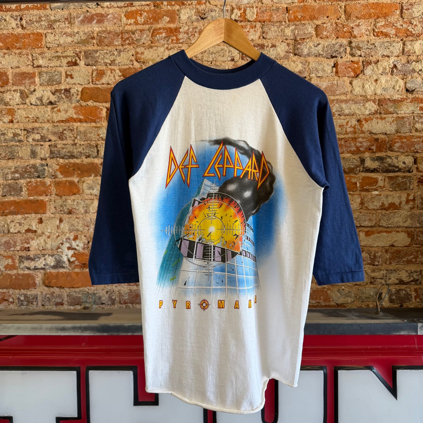 1983 Def Leppard “Pyromania” Tour Raglan Size M