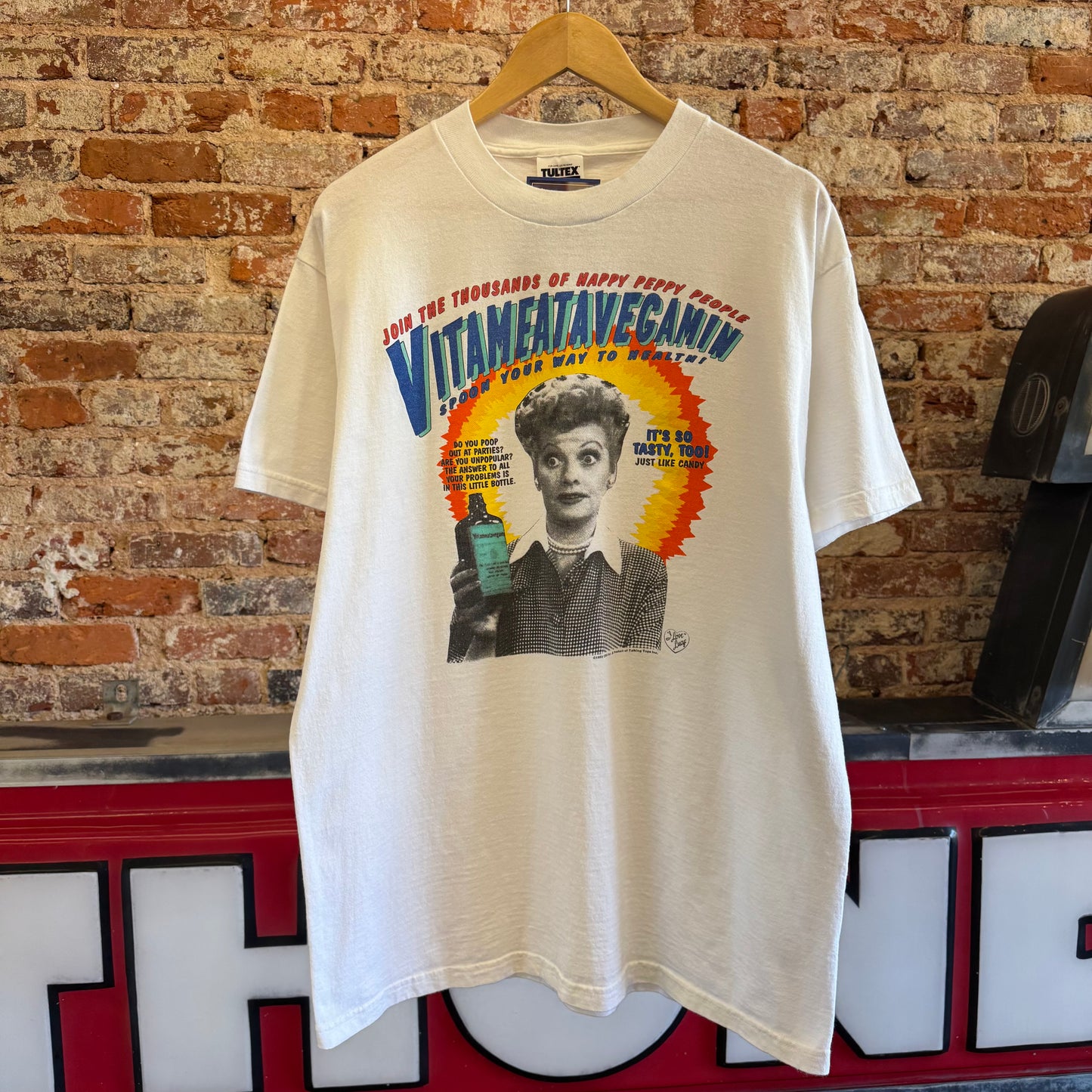 1992 I Love Lucy “Vitameatavegamin” T-Shirt XL