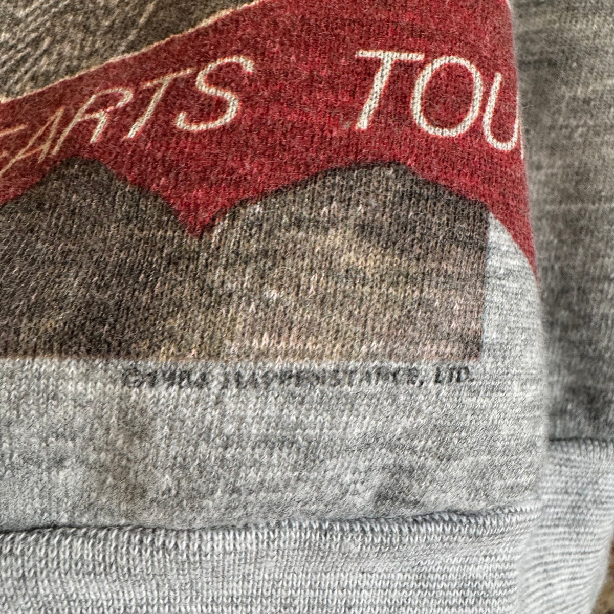1984 Elton John “Breaking Hearts Tour” Crewneck M