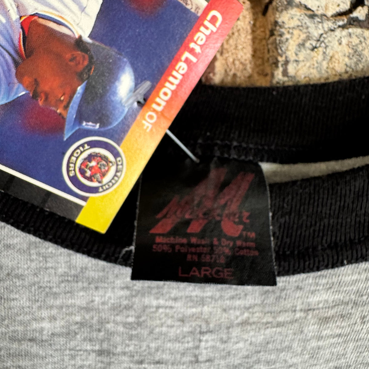 1982 Billy Joel  "A Tour Behind the Nylon Curtain" Raglan Shirt L