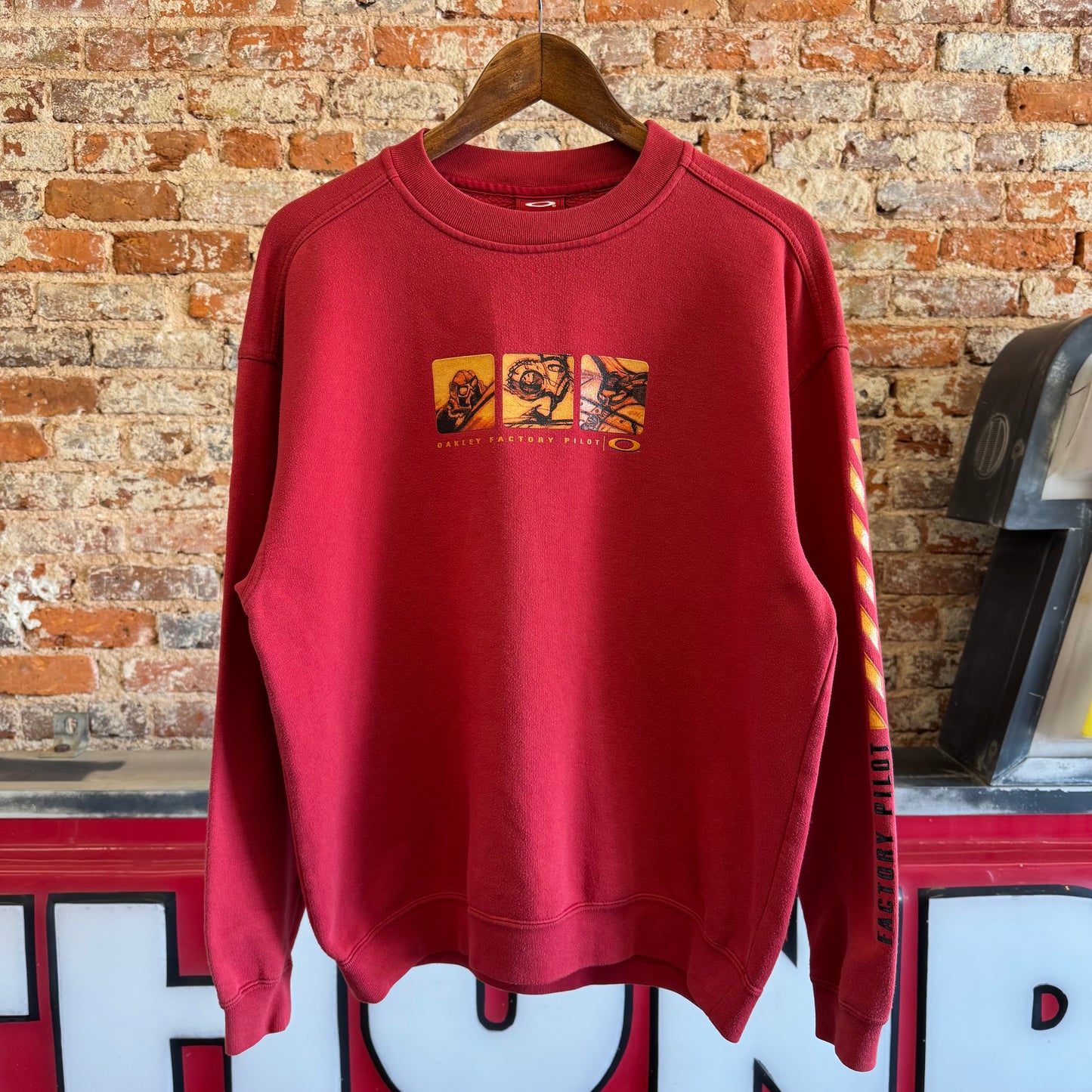 Vintage Oakley “Factory Pilot” Crewneck S