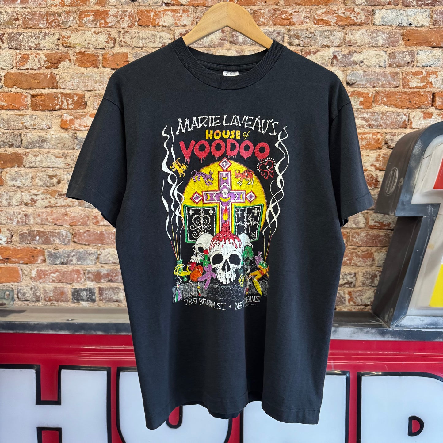 1989 Marie Laveau’s “House Of Voodoo” T-Shirt L