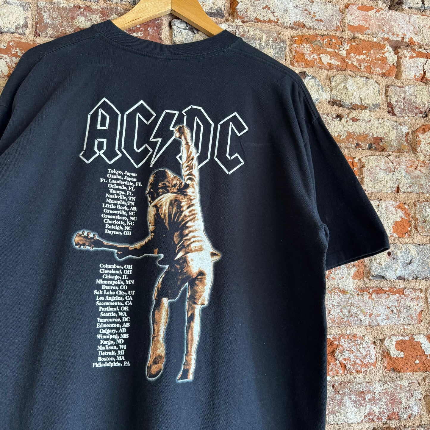 2000 AC/DC "Stiff Upper Lip" Tour T-Shirt XL
