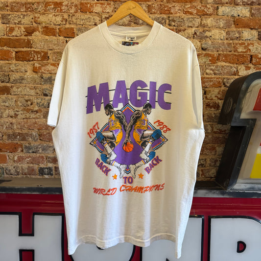 1988 Magic Johnson “Back To Back World Champions” T-Shirt XL