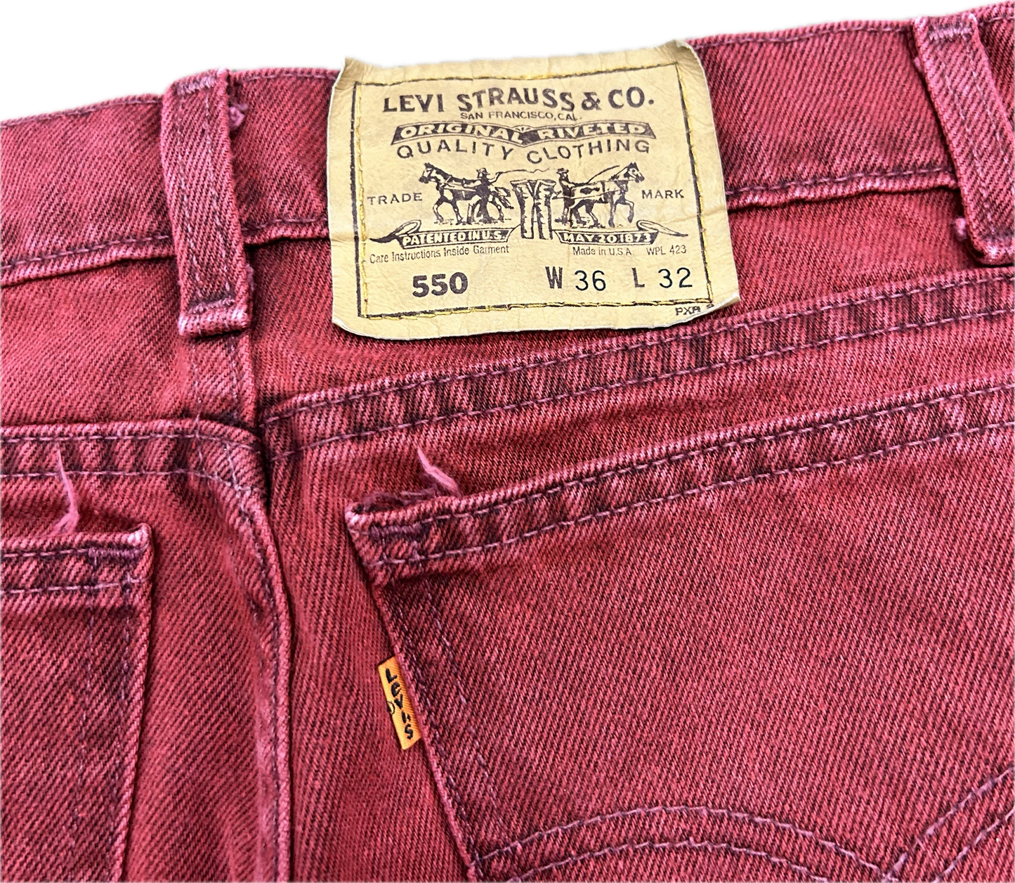 90’s Red Levi’s 550 Jeans Sz 35x31