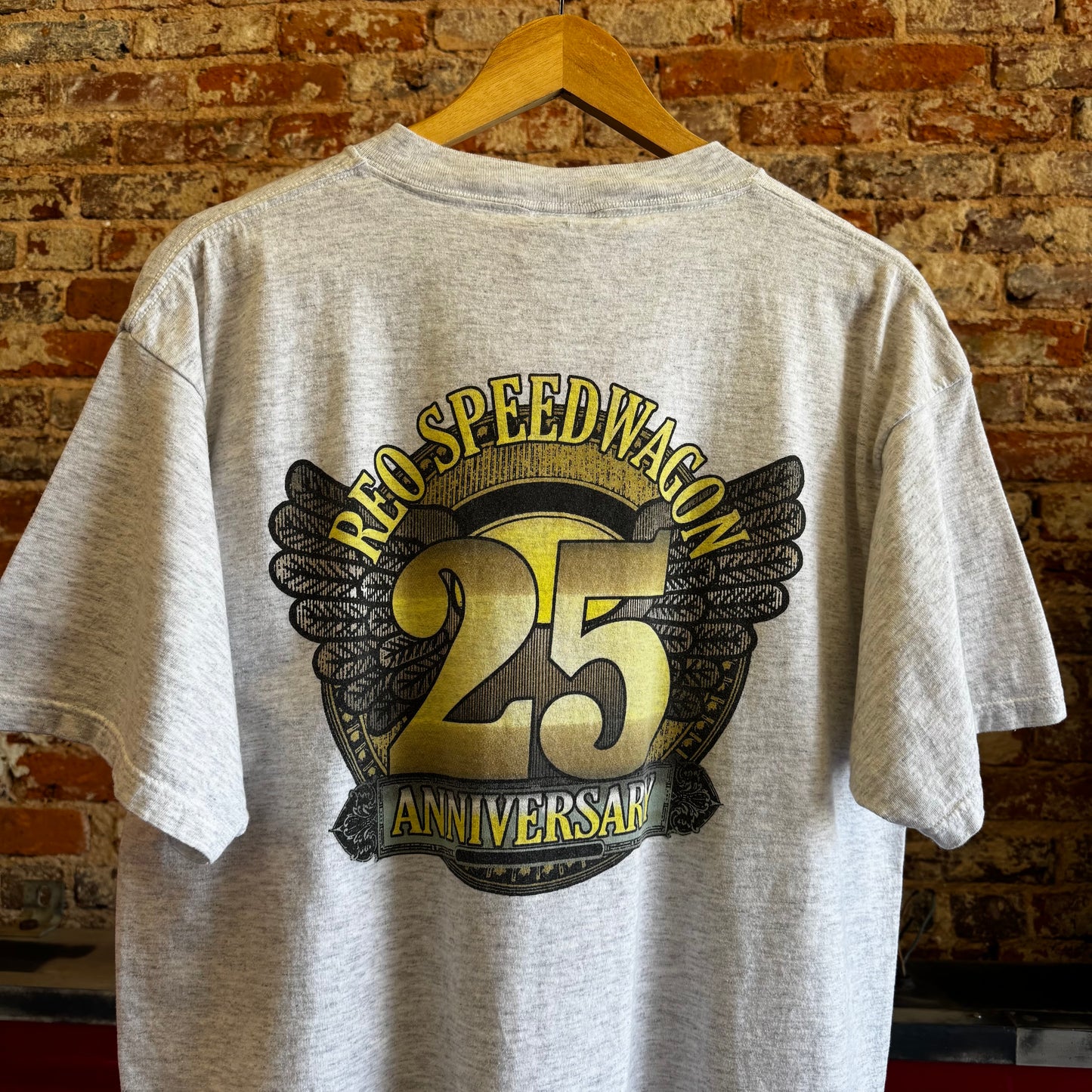 1990s REO Speedwagon “Serving the public” 25th Anniversary T-Shirt XL