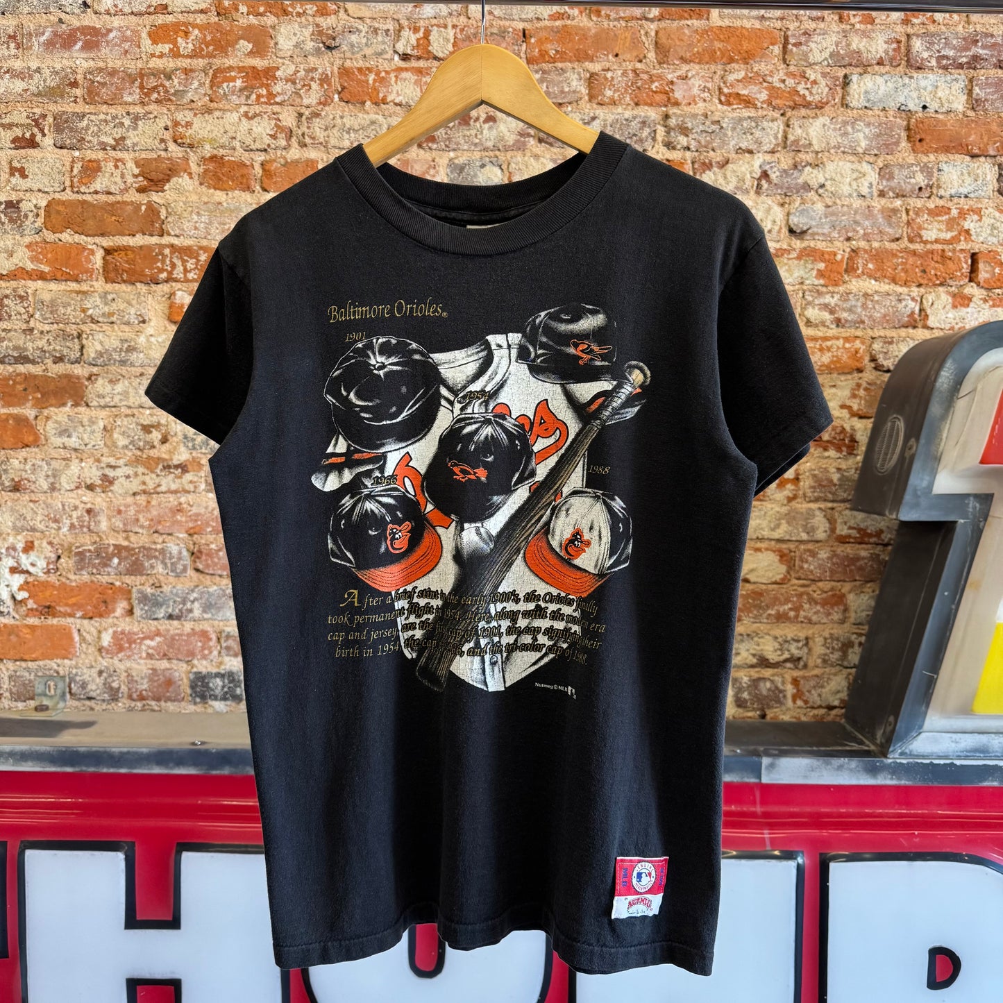 1990 Nutmeg Baltimore Orioles T-Shirt L