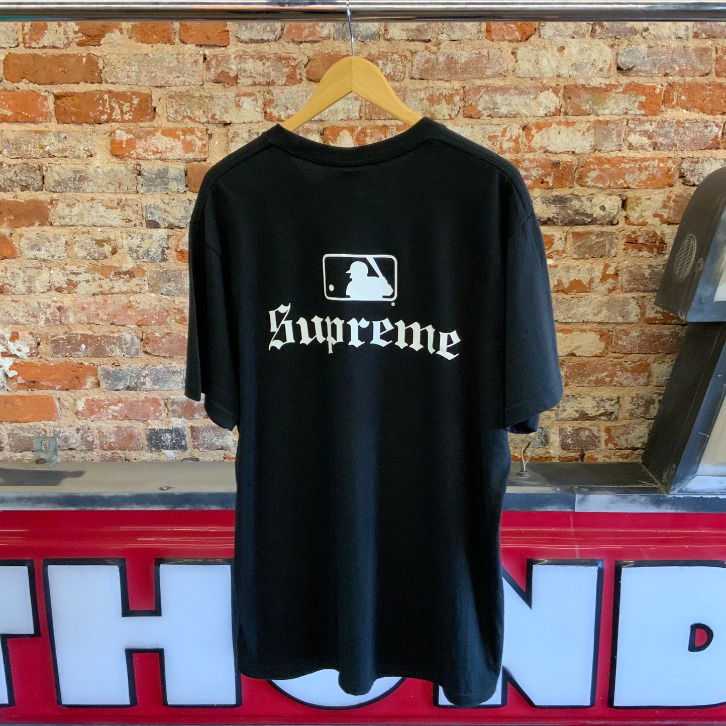 Supreme White Sox T Shirt Sz L