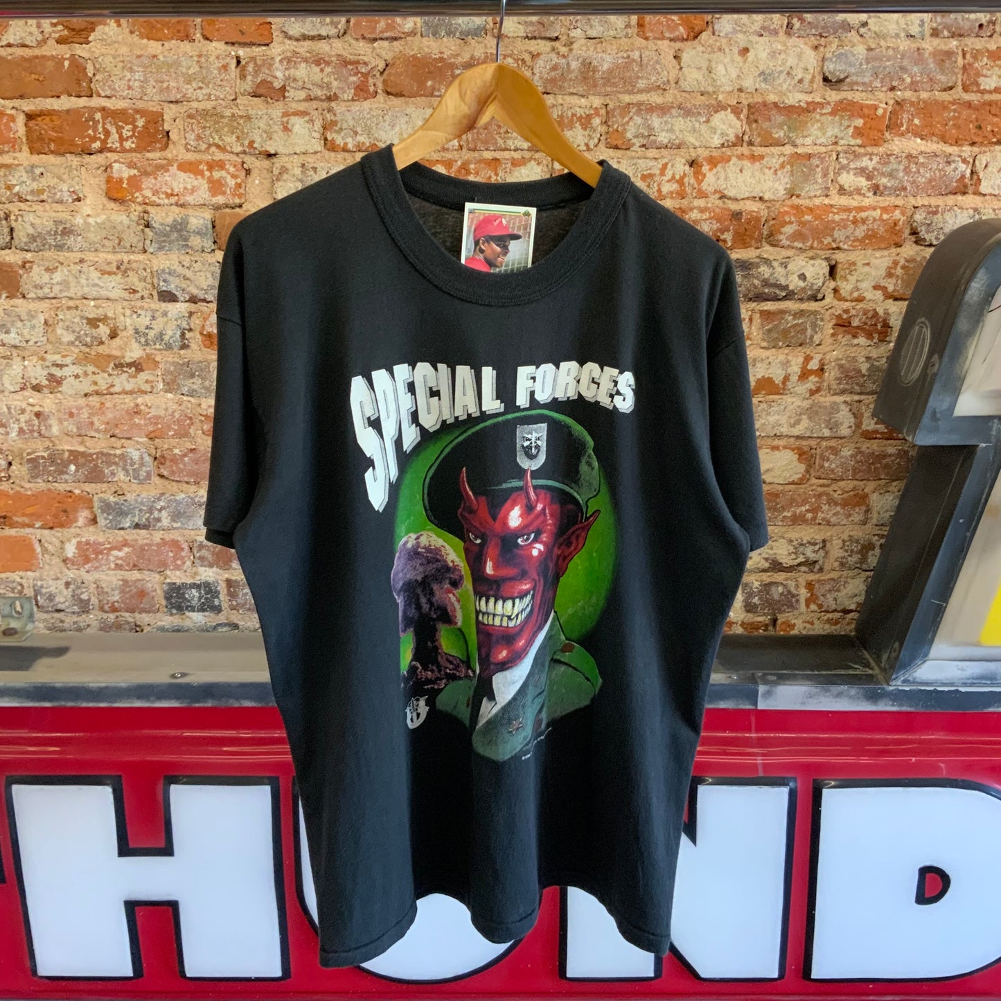 Vintage 1994 Army Special Forces T-shirt