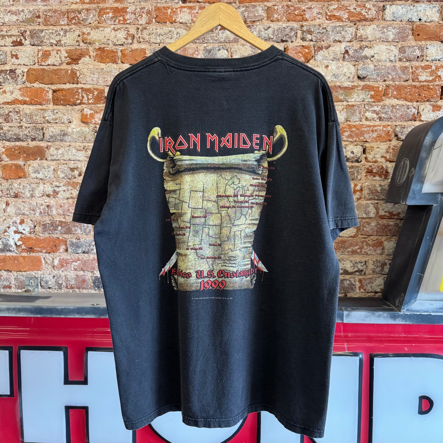 1999 Iron Maiden “Eddies U.S. Onslaught” T-Shirt XL