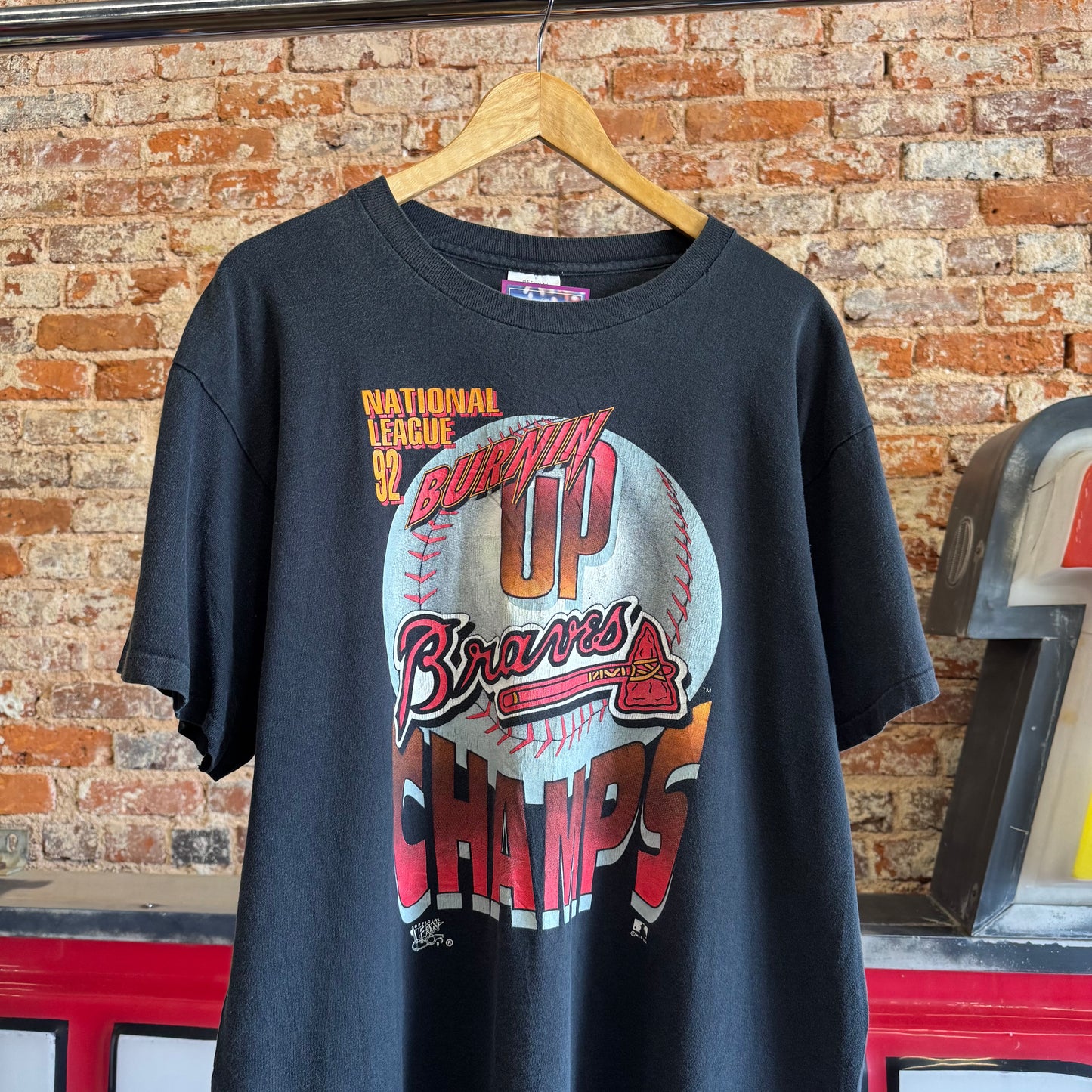 1992 Atlanta Braves “Burnin Up” Champs T-Shirt XL