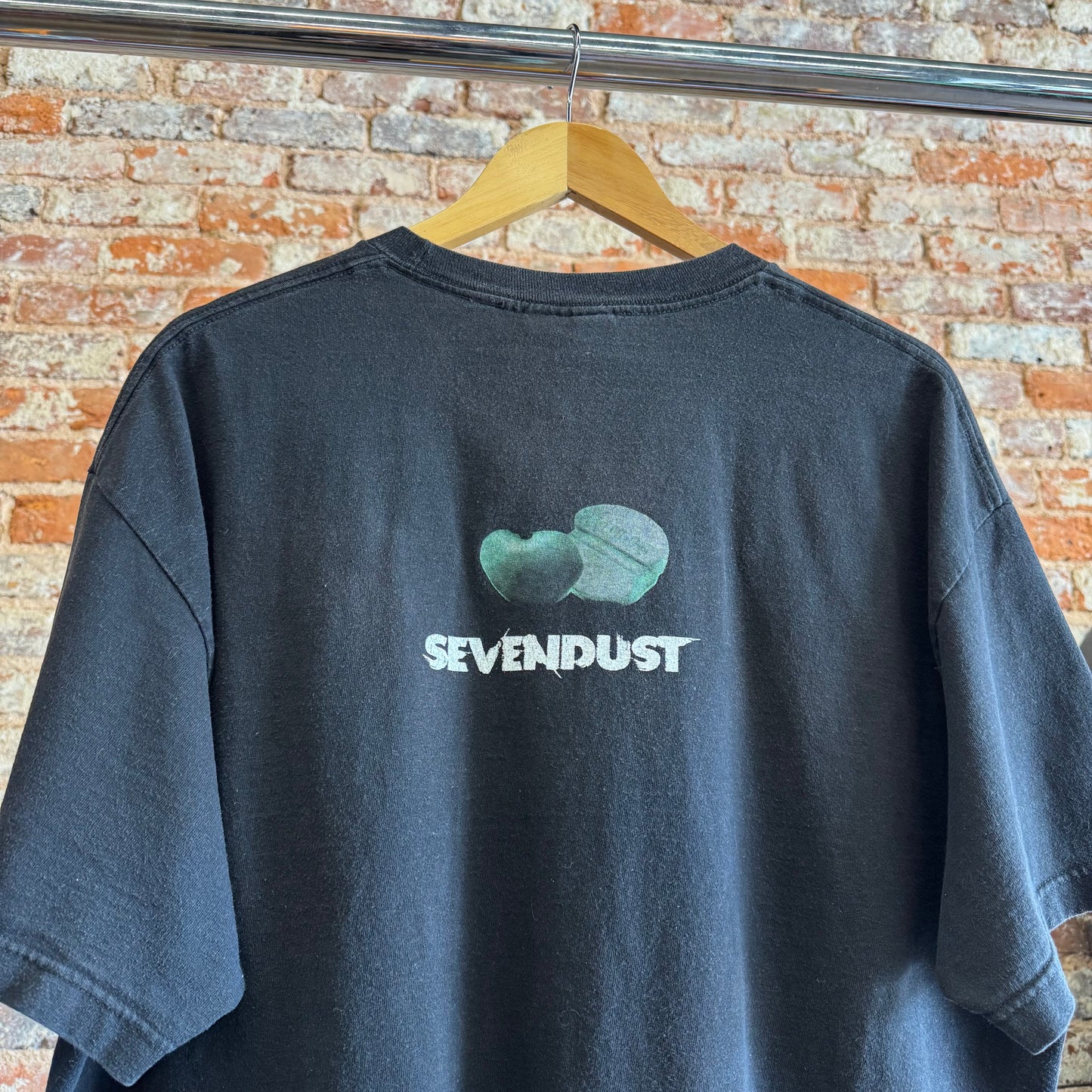 2001 Sevendust “Animosity” T Shirt XL Cropped