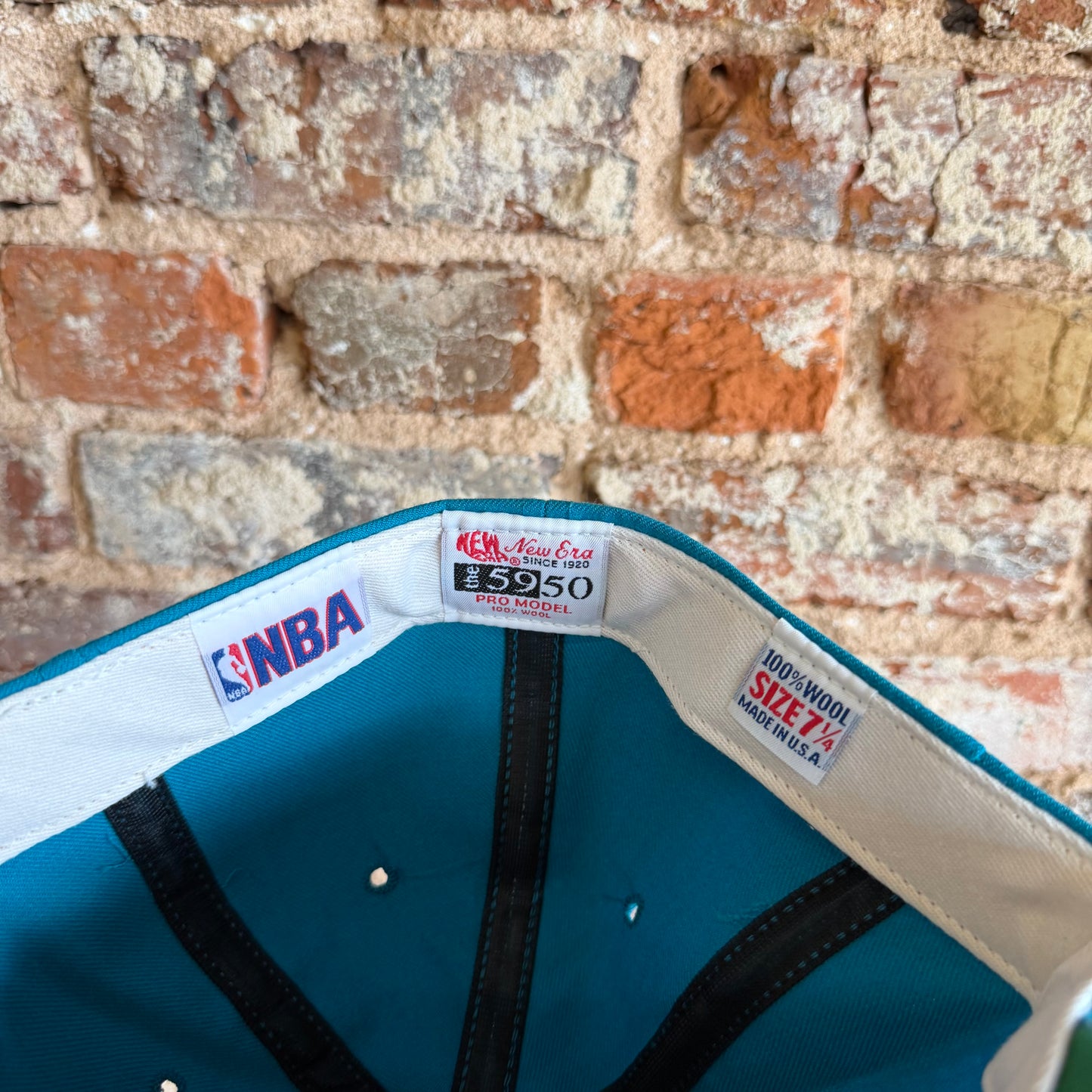 90’s Charlotte Hornets New Era Fitted Hat 7 1/4